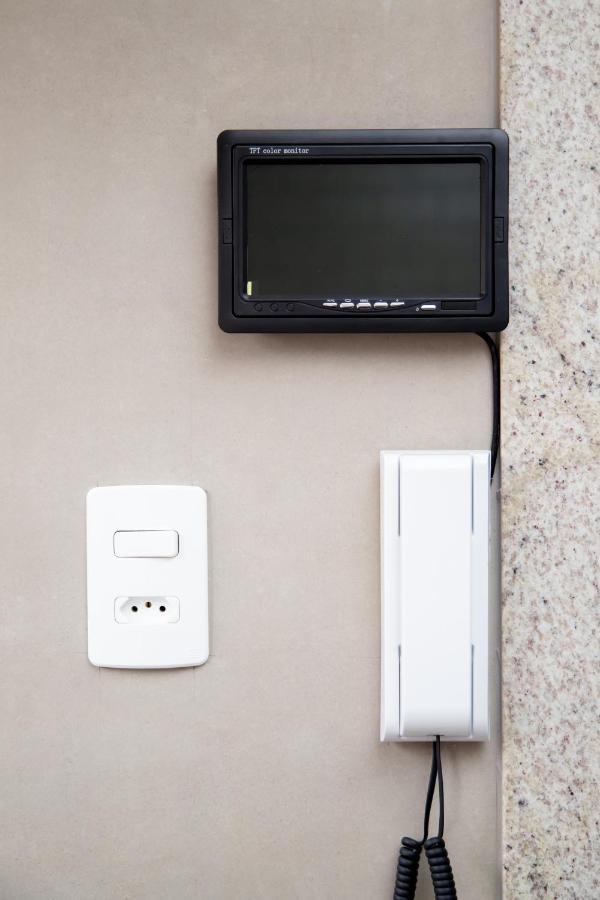 Espaco 250 - Apto Mobiliado, 3 Quartos, Sendo Uma Suite, Banheiro Social, Cozinha Completa, Sala De Estar, Ar Condicionado, Tv E Internet تيرادينتيس المظهر الخارجي الصورة